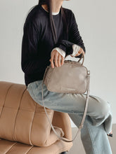 Load image into Gallery viewer, MARHEN.J Betty Retro Bowling Bag (3 Colors)
