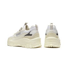 Load image into Gallery viewer, AKIII CLASSIC Urban Tracker White Sand (Yoo Seon Ho's pick)