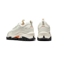 Load image into Gallery viewer, AKIII CLASSIC Urban Tracker Cream