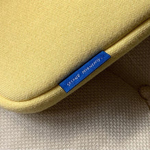 Load image into Gallery viewer, SECOND MORNING iPad Laptop Pouch Lemony