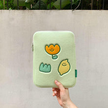 Load image into Gallery viewer, SECOND MORNING iPad Laptop Pouch Greenery