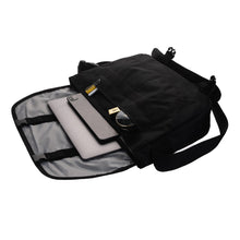 Load image into Gallery viewer, UNDERCROSS No Basic Messenger Bag Black
