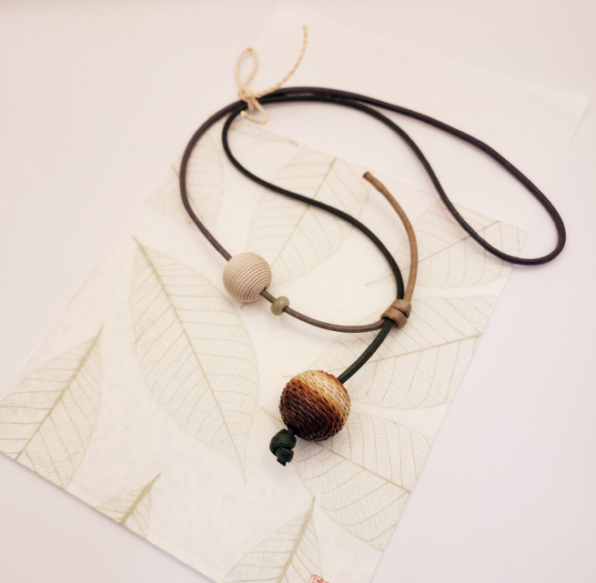 [HONG HYUN-JEONG HANJI CRAFT STUDIO] Jiseung Necklace