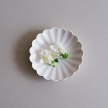 Load image into Gallery viewer, [MUJAGI] Flower 19 Plate
