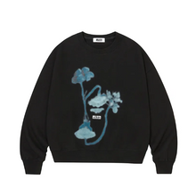Load image into Gallery viewer, [2024 CAST] (OMNIART)  ULKIN Samo is Alive Green Graphic Sweatshirt
