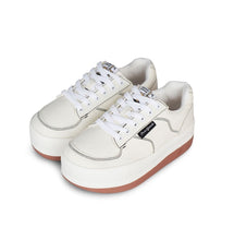 Load image into Gallery viewer, POSE GANCH Mummum C.V Cream Sneakers Version 2
