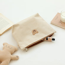 Load image into Gallery viewer, CHEZ-BEBE Embroidery Pouch Chezgomi (Ivory Bear)
