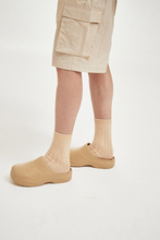 Load image into Gallery viewer, 23.65 Baguette Rubber Clogs Camel
