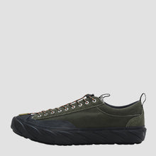 Load image into Gallery viewer, AGE SNEAKERS C-1 Cut Dark Olive
