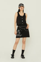 Load image into Gallery viewer, TARGETTO Candy Sleeveless Cardigan Black (IVE LIZ&#39;s pick)
