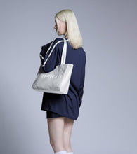 Load image into Gallery viewer, MARHEN.J Bona Bag Silver
