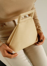 Load image into Gallery viewer, KWANI Square Handle Bagpack Beige
