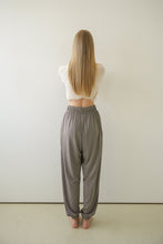 Load image into Gallery viewer, CONCHWEAR Aladdin Banding Pants (4 Colours)
