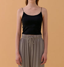 Load image into Gallery viewer, CONCHWEAR Back Point Twist Bralette (5 Colours)
