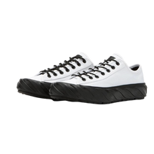 Load image into Gallery viewer, AGE SNEAKERS Low Cut Water Resistance White
